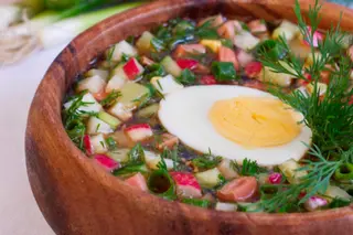 OKROSHKA DE KVAS con mortadela/окрошка на квасе с докторской колбасой