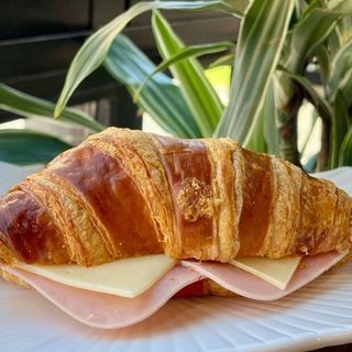 Croissant Jamón York Y Queso 