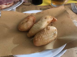 Fiori di zucca mozzarella, acciughe 3 pezzi