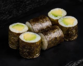 Рол з авокадо (95г)