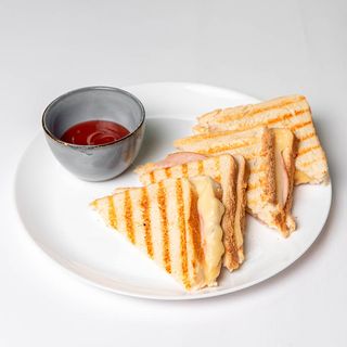 Tosty z serem i szynką 2szt