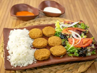 Plato Falafel