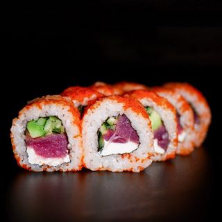 Каліфорнія з тунцем в ікрі