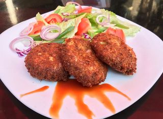 Пилешки кюфтенца с кашкавал (400г)