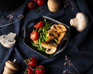 Sote de legume verzi cu ciuperci