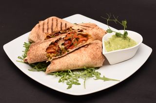 Fajitas de legume cu guacamole