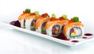 Uramaki peruvian roll