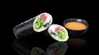 Суші шаурма з тунцем