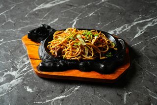 Spaghetti manzo alla piastra