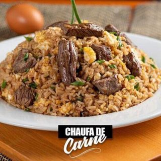 Arroz Chaufa de Carne + 1 Crema