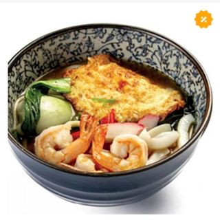 Ramen in brodo con frutti di mare