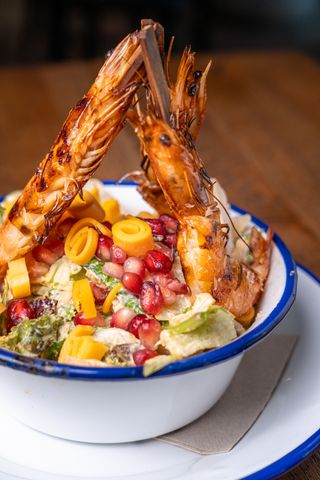 Мечешка салата с  гриловани скариди (300г)