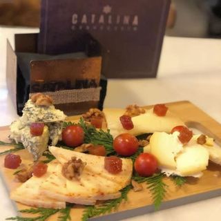 Tabla de quesos curados