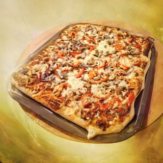 Turecki specjal  Pizza Kebab ok. 32 cm