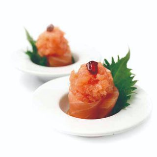 18. Gunkan Sake (2 Uds.)