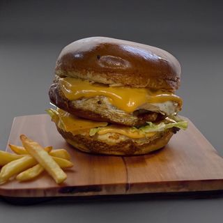 Бургер телешки (Блек ангъс) 