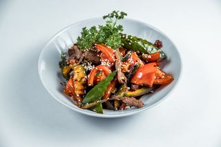 Пикантный салат острый