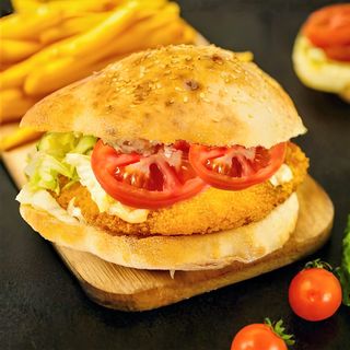 Sandwich snitel de pui