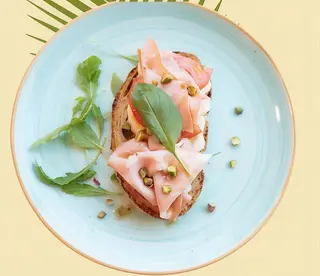 Tostada Salada Italiana
