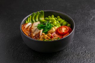 Боул з Вугрем 