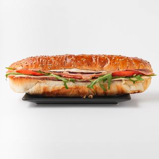 Sendvič u tijestu pršut