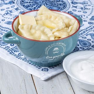 პელმენი სულგუნით - დიდი პორცია 15ც.