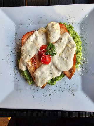 Dimljena piletina na mozzareli