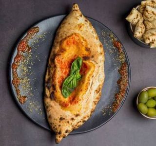 Pizze Calzone classico
