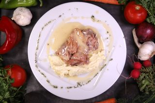 Пиле Дижон с картофено пюре (350г)