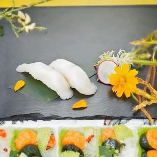 Hirame nigiri