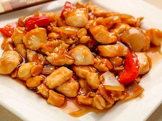Pollo con Salsa Picante