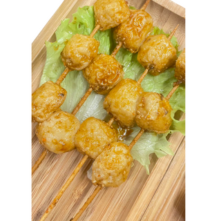 228. Spiedini polpette di pesce piccante 4pz 炸鱼丸(辣)
