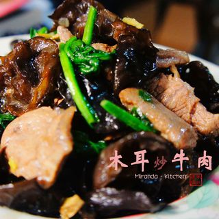 46A. Ternera con oreja de madera