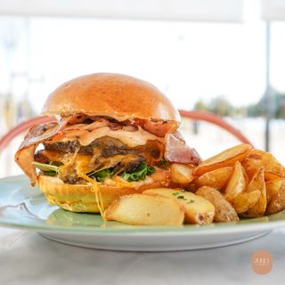 Burger Clássico com Bacon