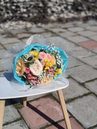 Buchet flori mix pastel