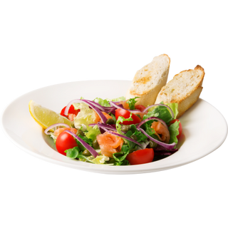 Sałatka z łososiem wędzonym