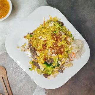 Ryż smażony z mięsem mix