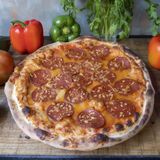 Pizza Vegana De Chorizo Picante