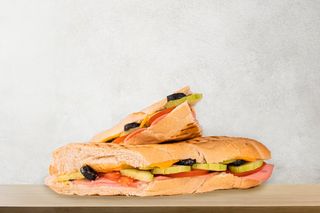 Панини сандвич с Кашкавал и Шунка /голям/