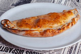 Пица Калцоне