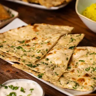 Naan de Ajo.