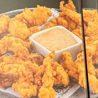 Пилешки филенца с пармезан и сос (250г)