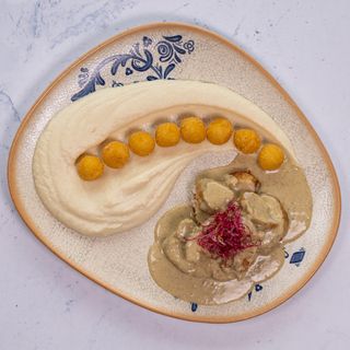 Medaljoni u umaku od kapara