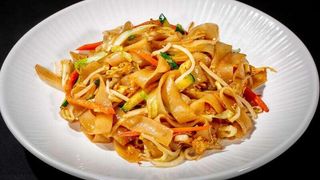 022 Tagliatelle con misto di mare