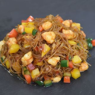 K13. Spaghetti di soia pollo