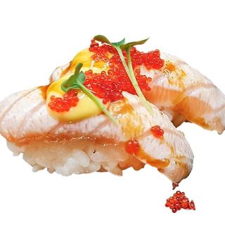 110. Sake flambé mango 2 pezzi