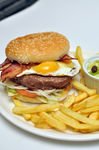 Hamburguesa The Black Burger (200 G.)