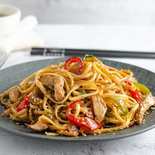 Tallarines Con Pollo 