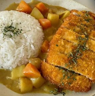 TONKATSU DE CERDO CON CURRY