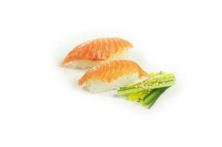 Nigiri łosoś surowy